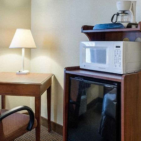Rodeway Inn Гринвилл Экстерьер фото