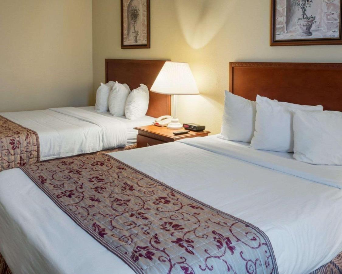 Rodeway Inn Гринвилл Экстерьер фото