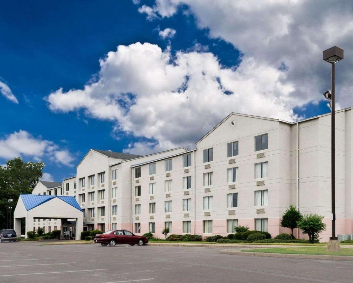Rodeway Inn Гринвилл Экстерьер фото