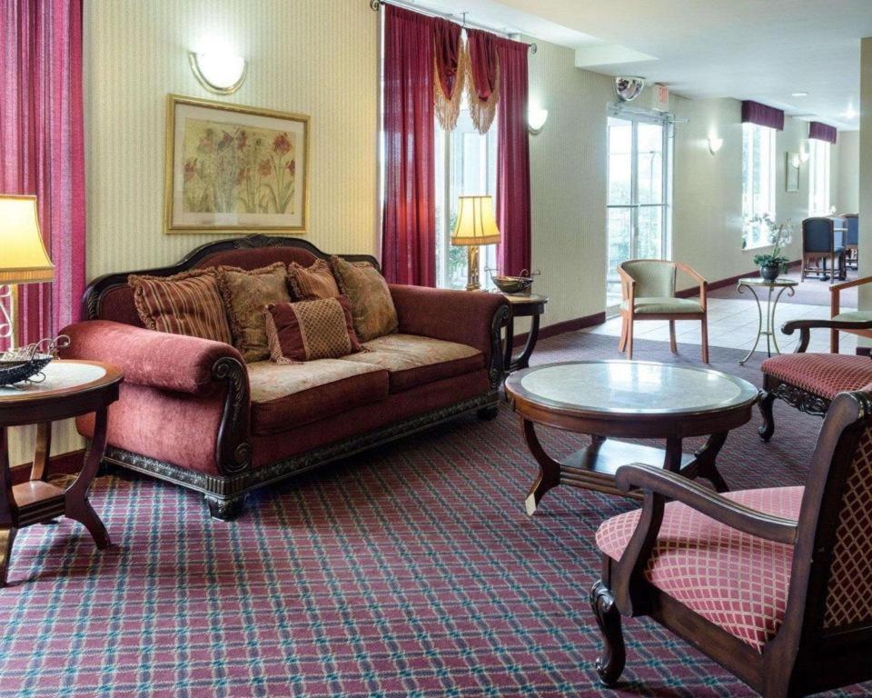 Rodeway Inn Гринвилл Экстерьер фото