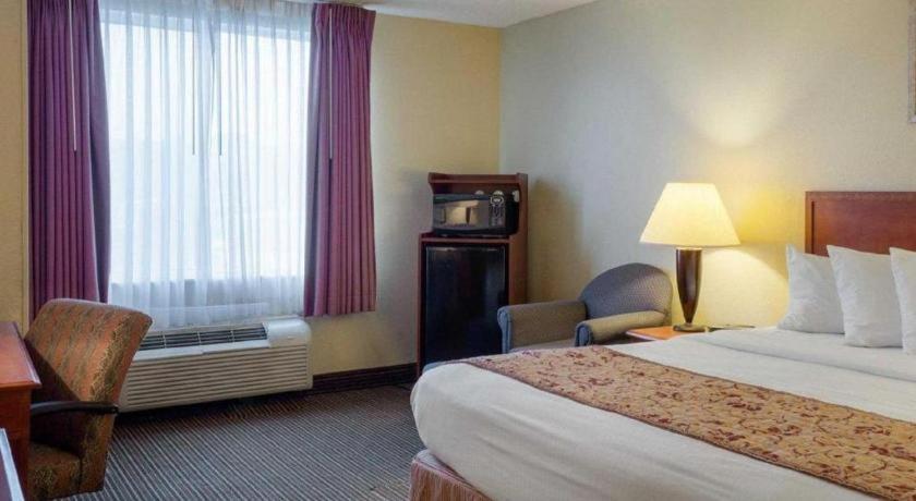 Rodeway Inn Гринвилл Экстерьер фото