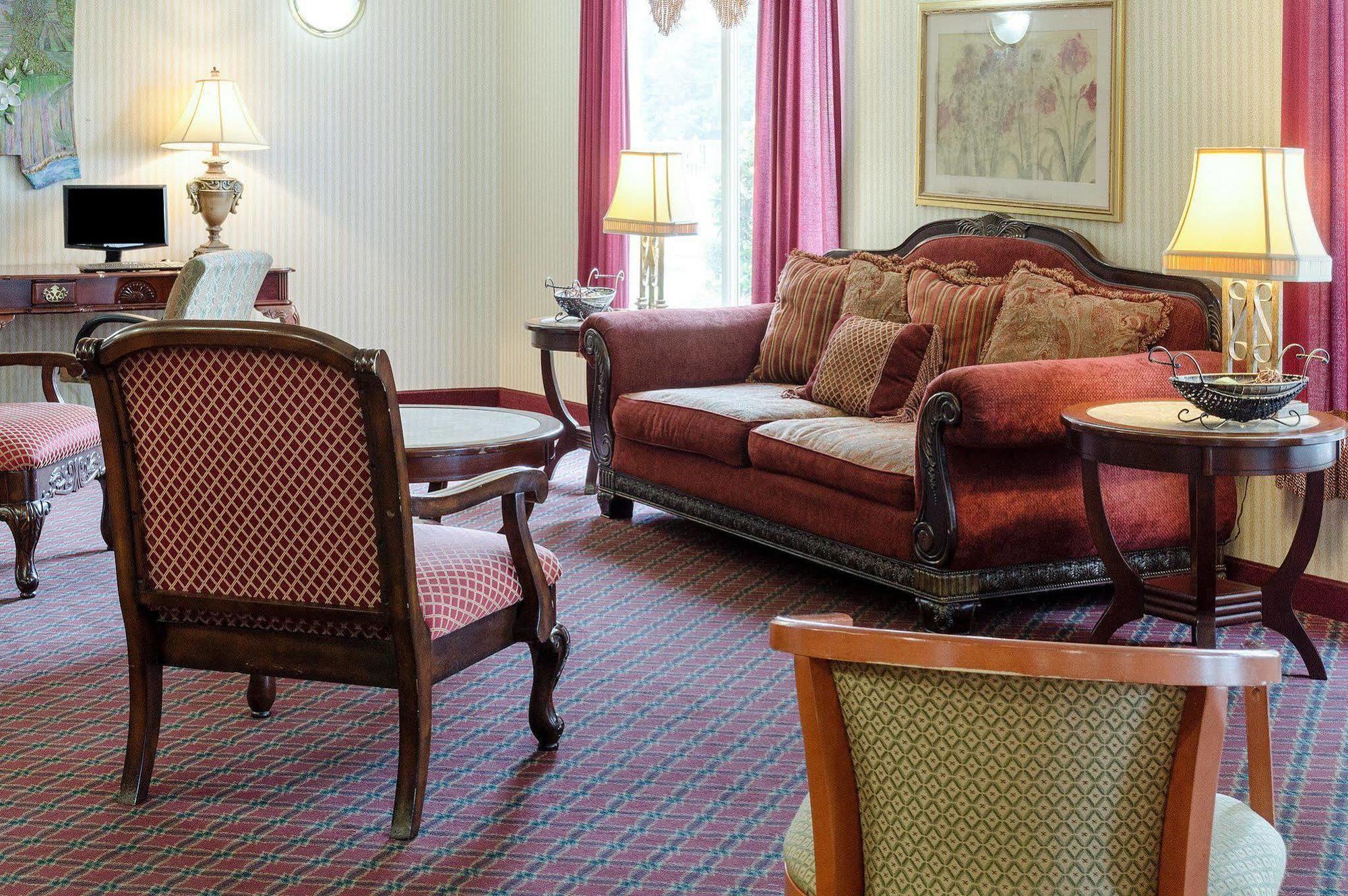 Rodeway Inn Гринвилл Экстерьер фото
